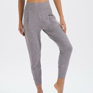 Vuori | At Ease Harem Jogger